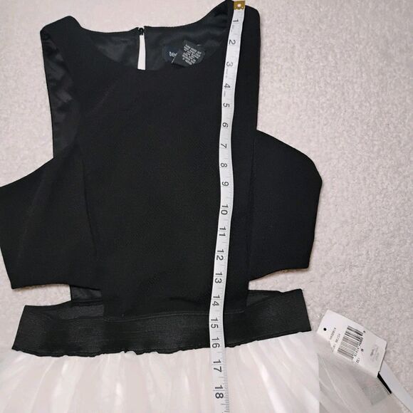 NWT Tutu Dress Cut out Balletcore Bodycon Formal Black Swan Juniors 9/10 - Picture 6 of 12